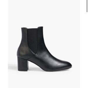 STUART WEITZMAN
Yuliana 60 leather Chelsea boots size 5 NEW 
$595 
Color: Black